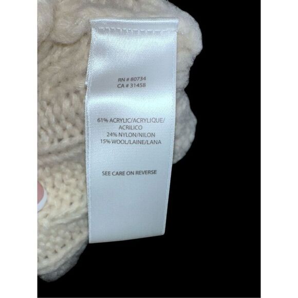 NEW WITH TAGS Beautiful BCBGMaxAzria BCBG Cozy turtleneck Cream Stretchy wool bl - Picture 5 of 9